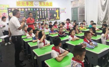 中班班务工作第二学期总结8篇