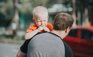 大班哭和笑的教学反思7篇